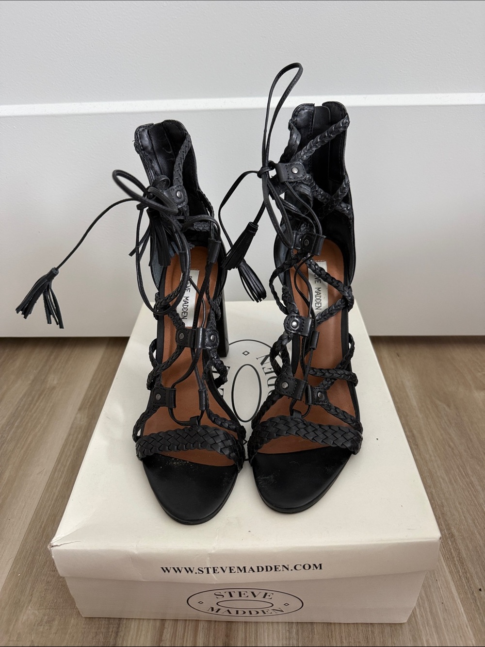 Steve Madden Tarra Black Leather Braided Lace-Up Gladiator Heels, Size 9
